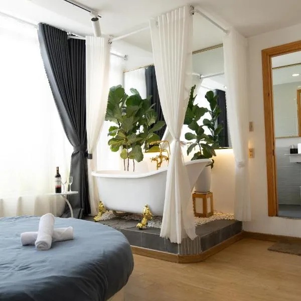 AMIGO Luxury Palace- Cạnh Chợ Đêm Đà Lạt